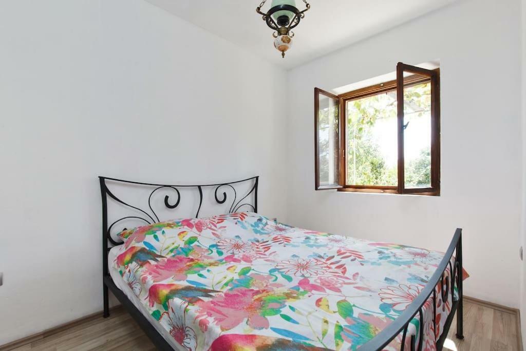 Villa Reminiscence Seget Vranjica Exterior photo